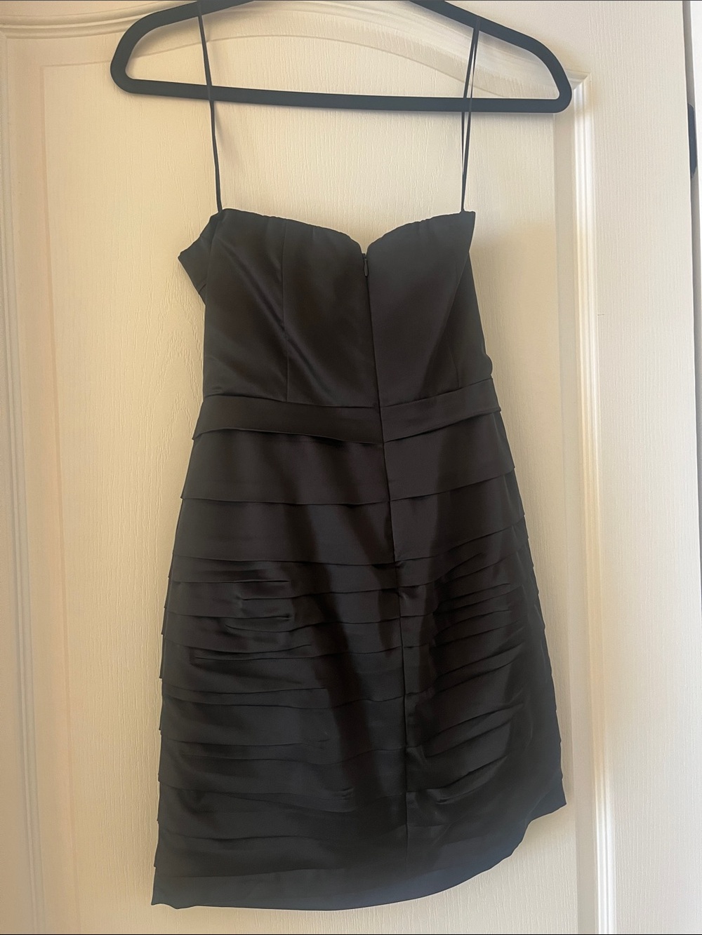Little black dress - Picture 2 of 3